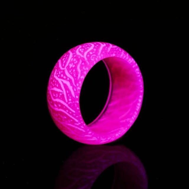 Title: Love Glow Ring